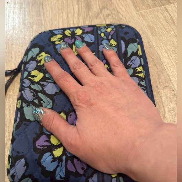 Vera Bradley iPad Mini or Kindle Case - Picture 2 of 4